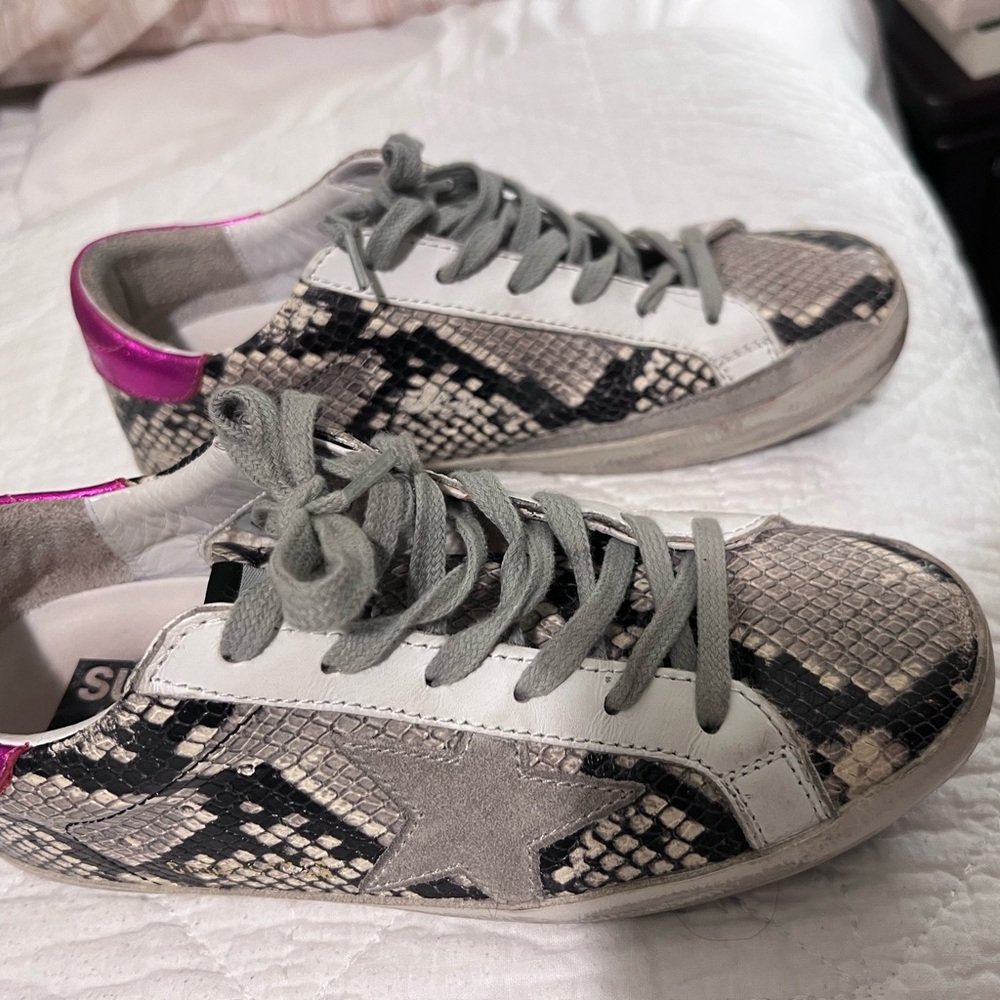 Golden Goose Low-Top Snake-Print Sneakers with Pink Heel - Picture 2 of 7